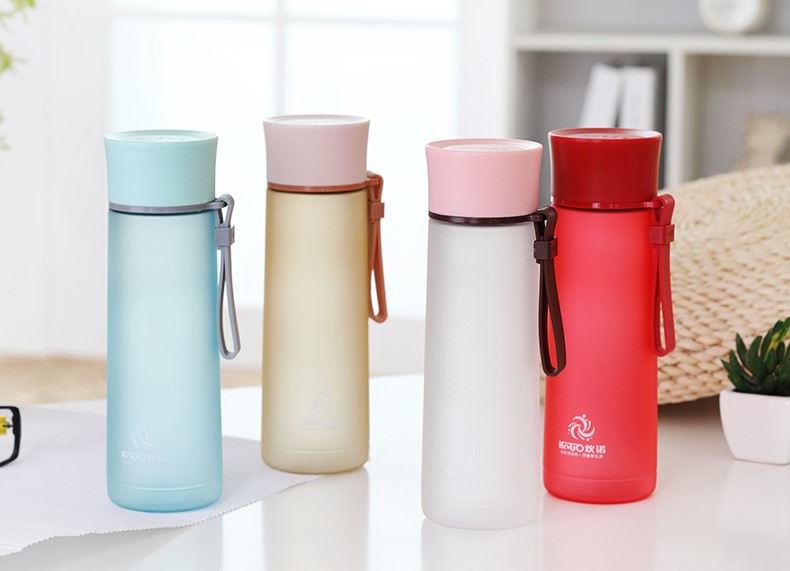 Outdoor space cup plastic portable frosted sports cup with tea leakage Outdoor space cup plastic portable frosted sports cup with tea leakage