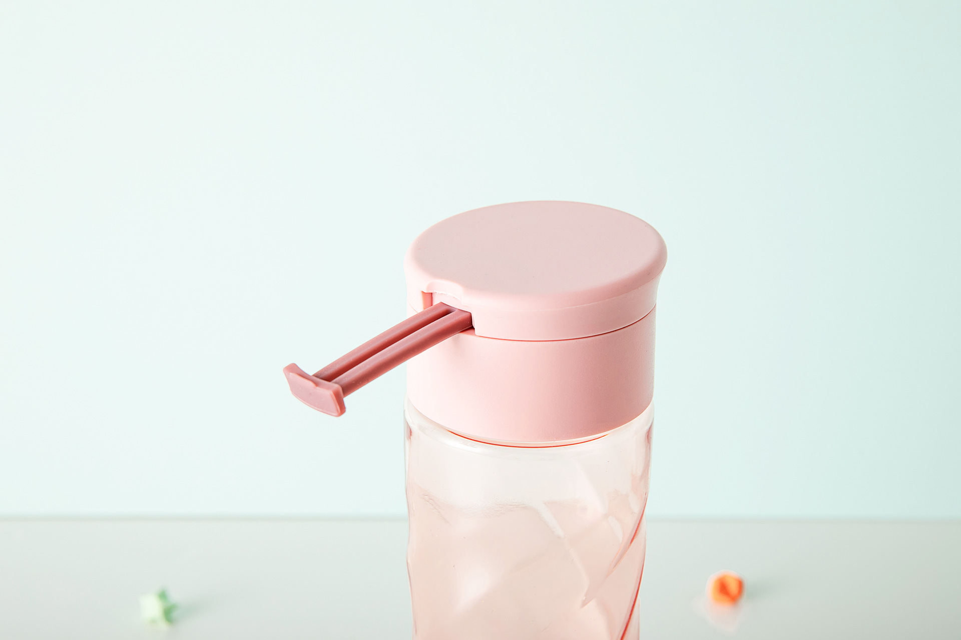 Screw space cup outdoor sports cup series new twist sealed leakproof cup drop resistant and impact resistant cup