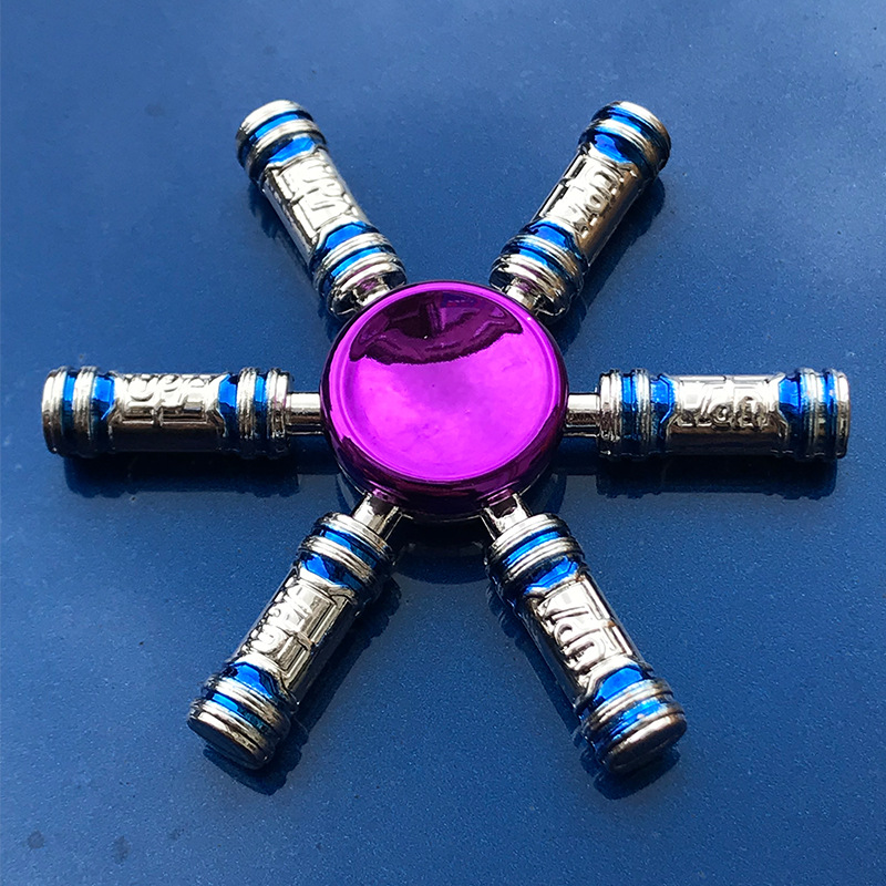 Xu Jutao New Chicken Metal Fidget Spinner Popular Fortress Hand Spinner Jesus Survival Toy Stall
