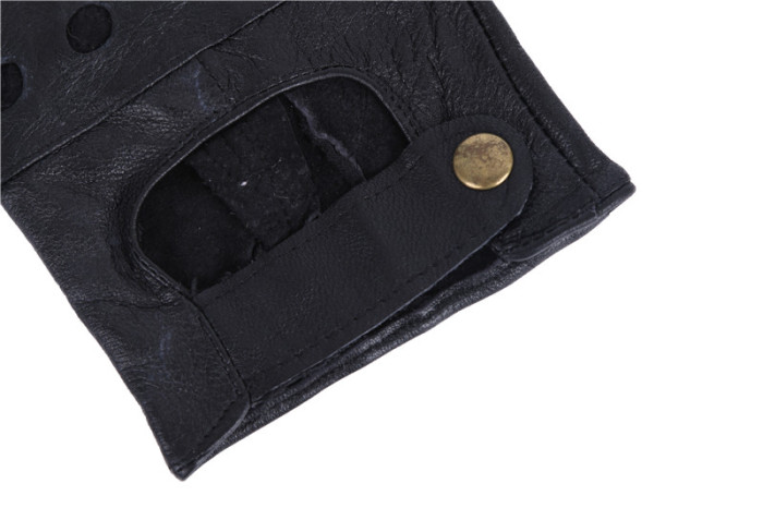 Brass buckle leather outdoor sports riding half-finger gloves Brass buckle leather outdoor sports riding half-finger gloves
