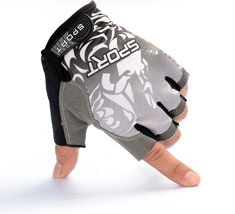 Half-Finger Riding Gloves Men's and Women's Outdoor Mountaineering Running Tactical Fishing Gloves Advertising Gloves Customized Printed Logo Half-Finger Riding Gloves Men's and Women's Outdoor Mountaineering Running Tactical Fishing Gloves Advertising Gloves Customized Printed Logo