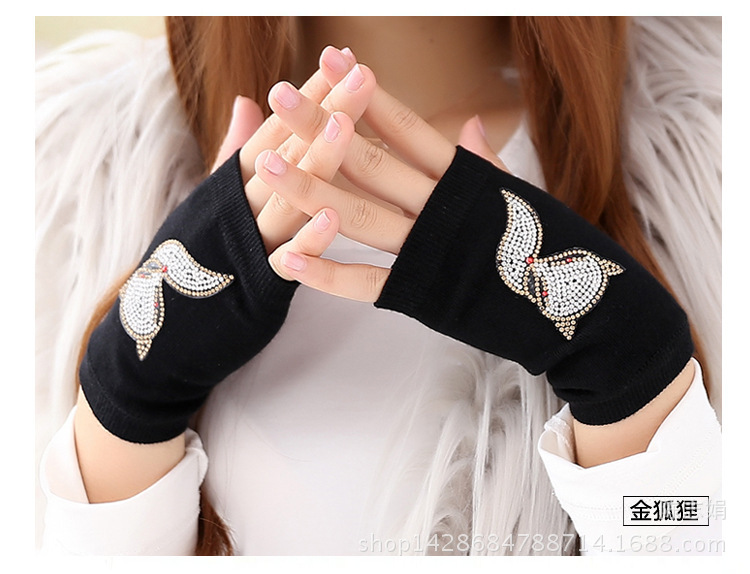 2018 new cool water drill rivet student open-finger sailor dance gloves five-coded star half-finger knitted gloves 2018 new cool water drill rivet student open-finger sailor dance gloves five-coded star half-finger knitted gloves