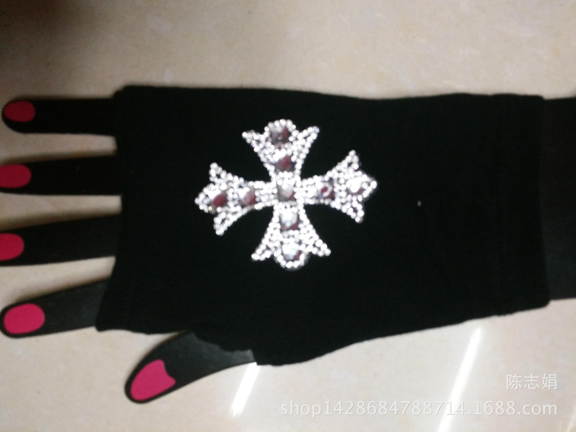 2018 new cool water drill rivet student open-finger sailor dance gloves five-coded star half-finger knitted gloves 2018 new cool water drill rivet student open-finger sailor dance gloves five-coded star half-finger knitted gloves