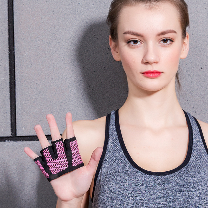 Half-Finger Fitness Gloves Anti-Slip Barbell Sports Gloves Unisex Weight Lifting Gloves Yoga Four Finger Gloves