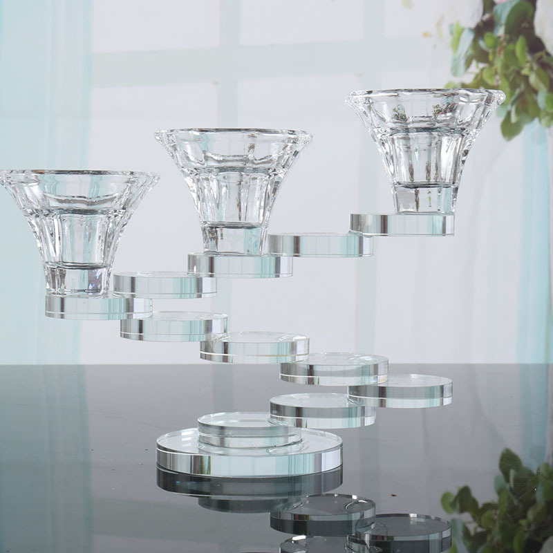 European Crystal Glass Candlestick Brilliant Restaurant Decoration Candle Holder Candlelight Dinner Candlestick Modern Crystal Crafts European Crystal Glass Candlestick Brilliant Restaurant Decoration Candle Holder Candlelight Dinner Candlestick Modern Crystal Crafts