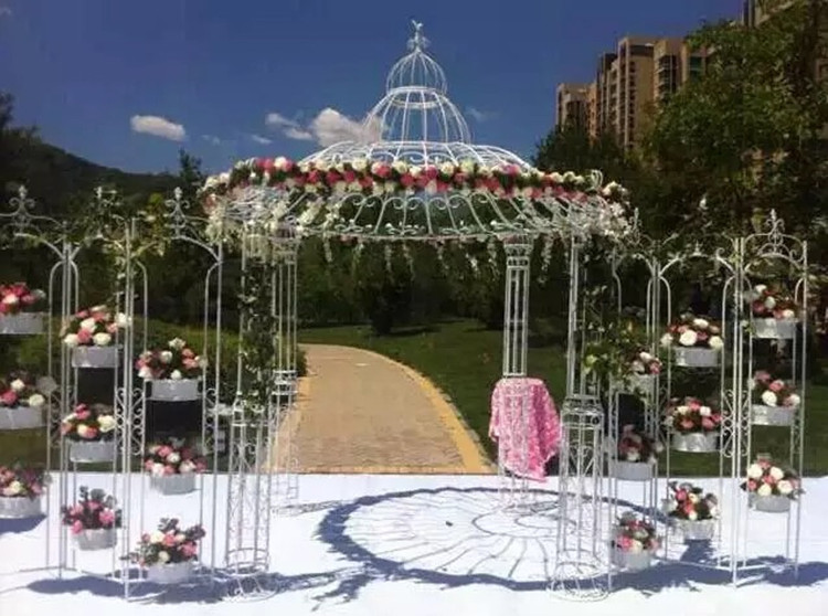 European-style iron yi Mongolian stage wedding flower pavilion ceremony pavilion photography props.