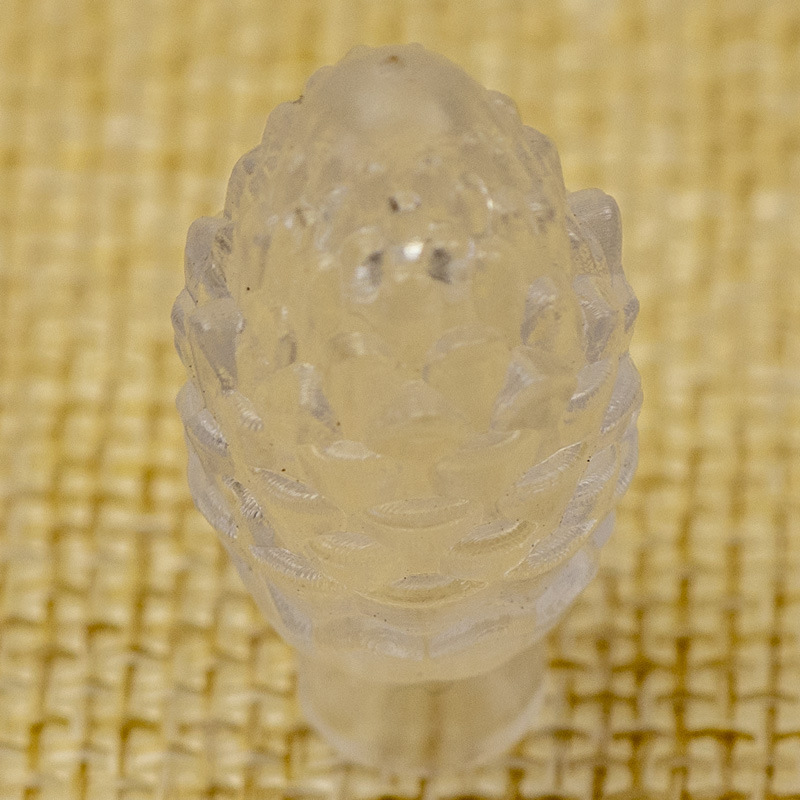 Manufacturers wholesale led pendant string accessories pinecone plastic pendant Christmas lights string can be customized