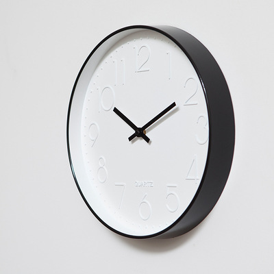 Wall Clock Living Room Simple Modern Mute Quartz Clock Fashion Creative Nordic Clocks round Clock