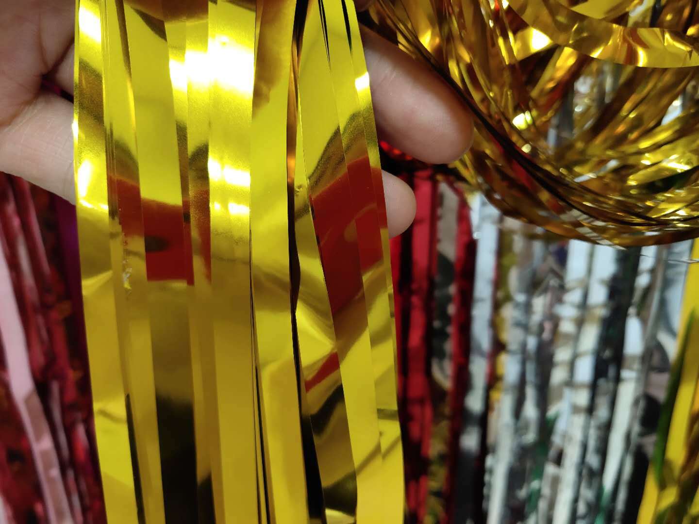 Tinsel Curtain Halloween Wedding Birthday Party Layout Supplies Wedding Room Background Decoration Curtain of Rain 1 M * 2 M Tinsel Curtain Halloween Wedding Birthday Party Layout Supplies Wedding Room Background Decoration Curtain of Rain 1 M * 2 M