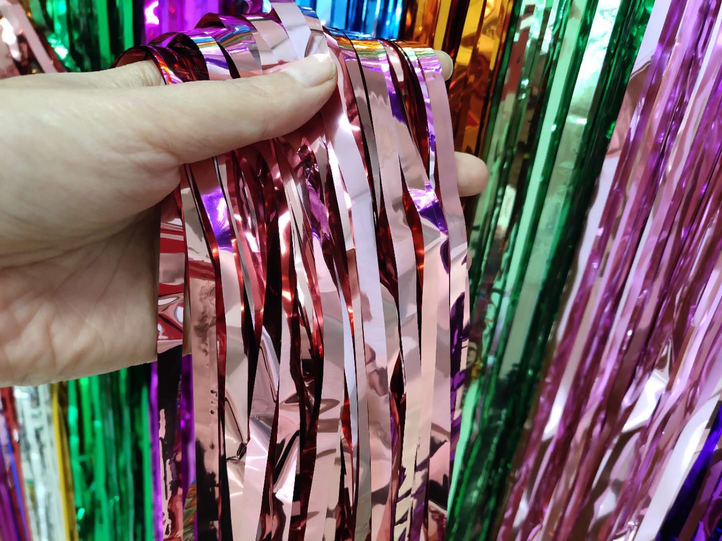 Tinsel Curtain Halloween Wedding Birthday Party Layout Supplies Wedding Room Background Decoration Curtain of Rain 1 M * 2 M Tinsel Curtain Halloween Wedding Birthday Party Layout Supplies Wedding Room Background Decoration Curtain of Rain 1 M * 2 M