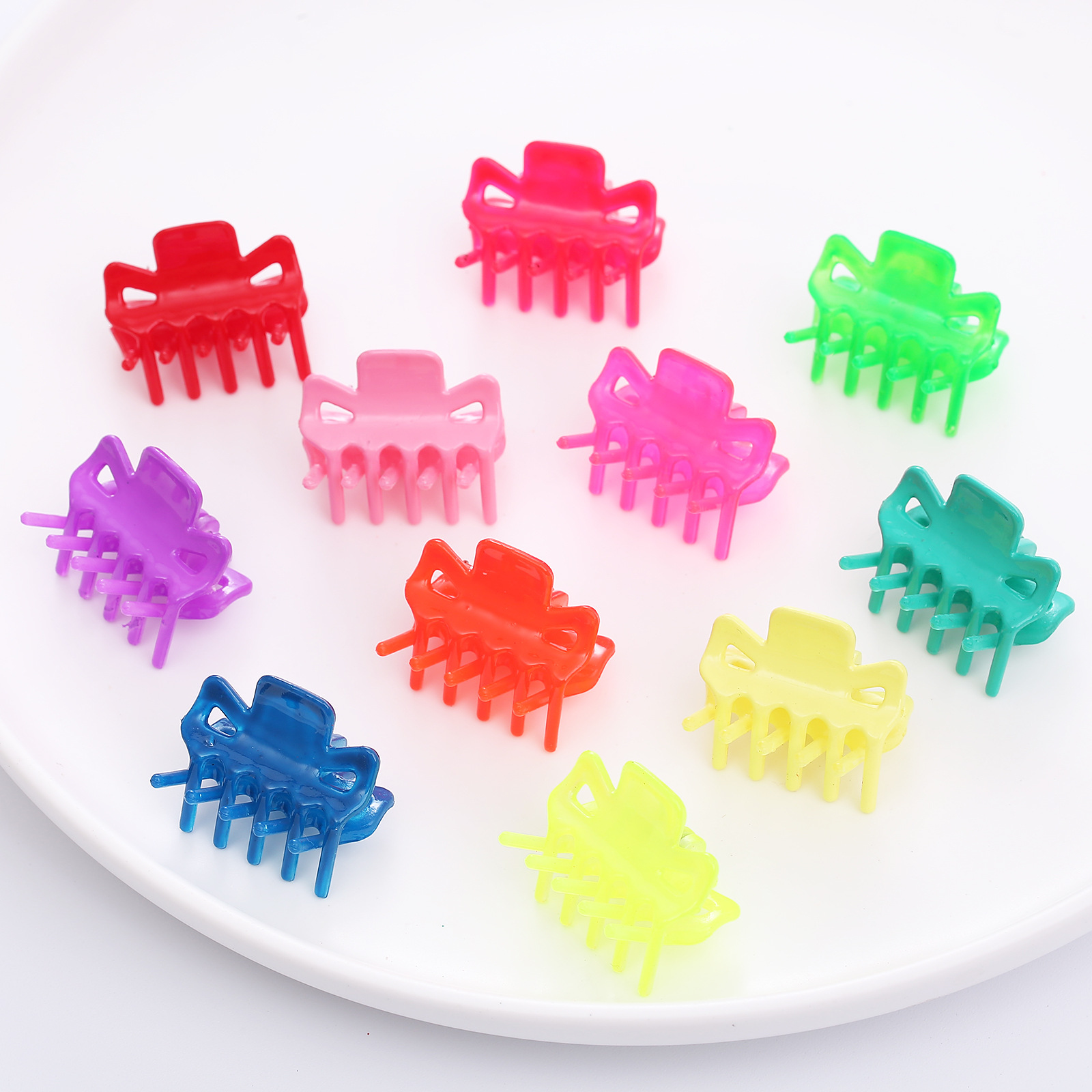 Plastic Trumpet Spring Clip Barrettes Women&#039;s Braided Hair Small Paw Ornament Cartoon Candy Color Top Clip Hair Accessories