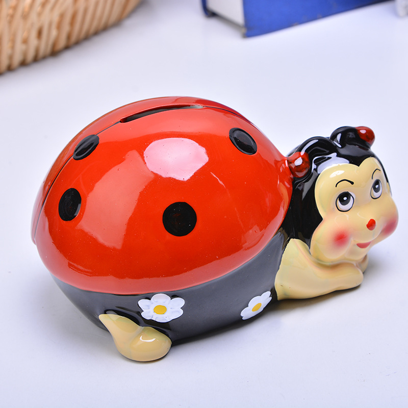 2017 hot sale creative red trumpet beetle piggy bank for children&#039;s toy ceramic crafts piggy bank.