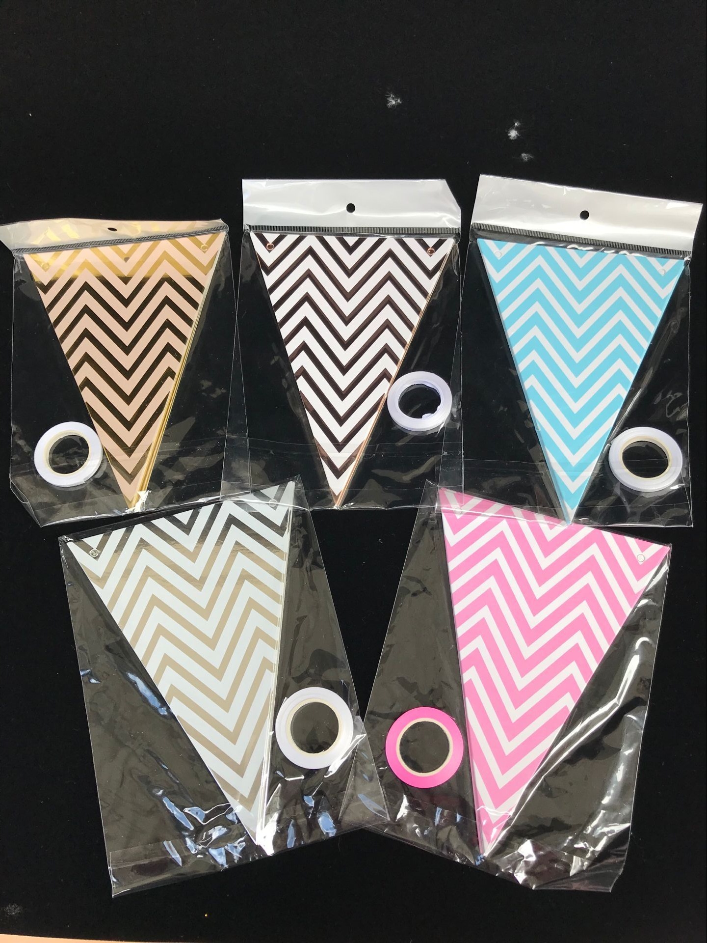 Gilding Wave Triangle Bunting Hanging Flags Hanging Flag Latte Art Party Atmosphere Layout Atmosphere Background Prop Party Supplies Gilding Wave Triangle Bunting Hanging Flags Hanging Flag Latte Art Party Atmosphere Layout Atmosphere Background Prop Party Supplies