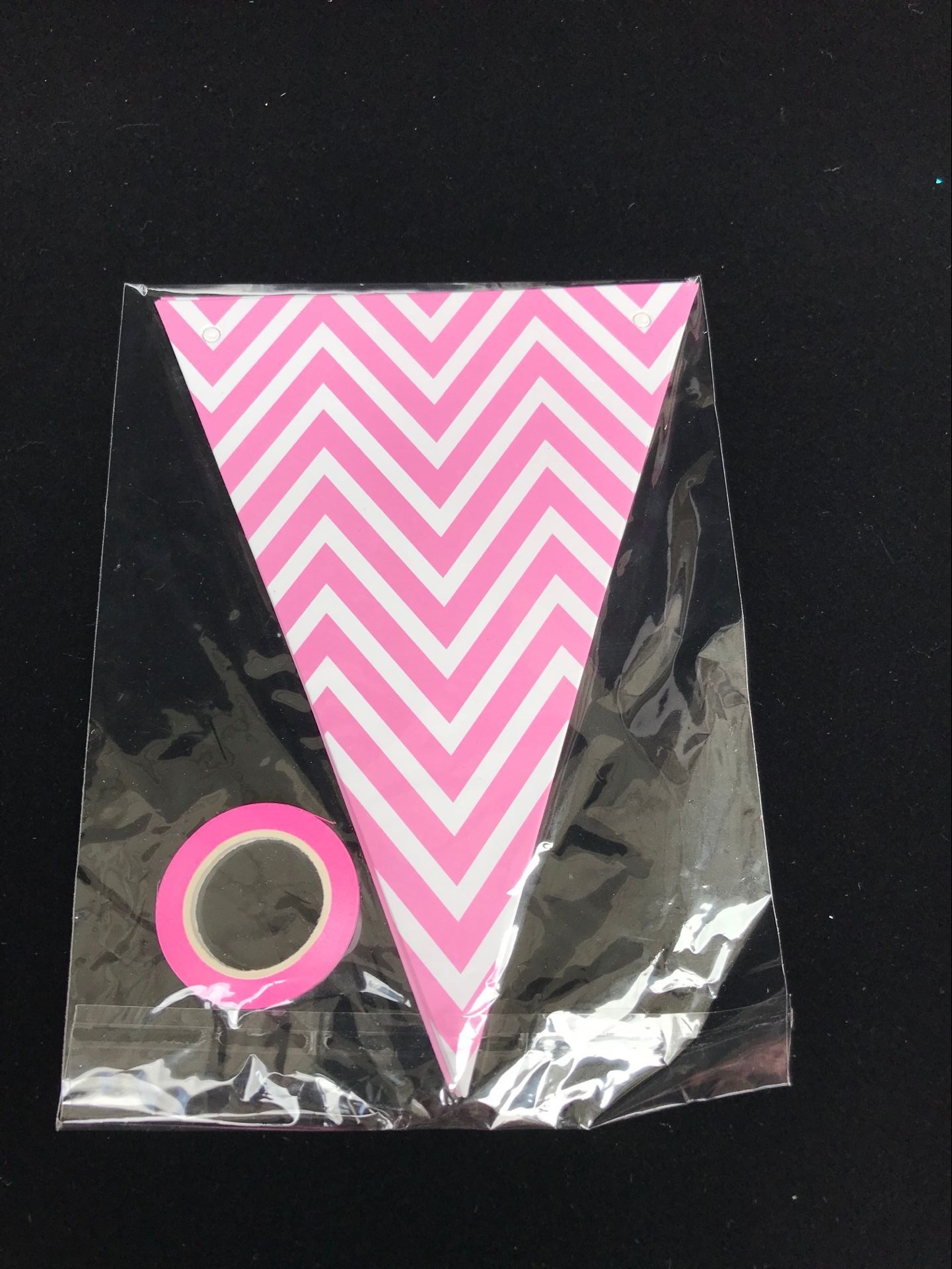 Gilding Wave Triangle Bunting Hanging Flags Hanging Flag Latte Art Party Atmosphere Layout Atmosphere Background Prop Party Supplies Gilding Wave Triangle Bunting Hanging Flags Hanging Flag Latte Art Party Atmosphere Layout Atmosphere Background Prop Party Supplies