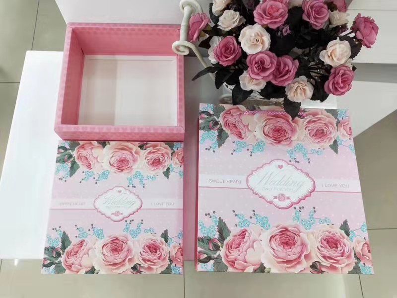 Manufacturers direct beautiful packaging box gift box gift bag spot color cardboard box new packaging box candy box Manufacturers direct beautiful packaging box gift box gift bag spot color cardboard box new packaging box candy box