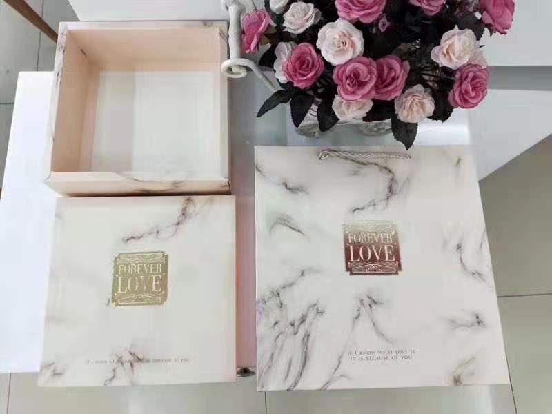 Manufacturers direct beautiful packaging box gift box gift bag spot color cardboard box new packaging box candy box Manufacturers direct beautiful packaging box gift box gift bag spot color cardboard box new packaging box candy box