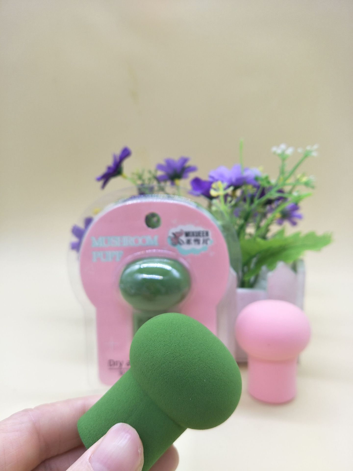 Factory Direct Sales Michelle Bouncy Cosmetic Egg Mushroom Powder Puff Wet and Dry Dual-Use Water Becomes Bigger Smear-Proof Makeup Super Soft
