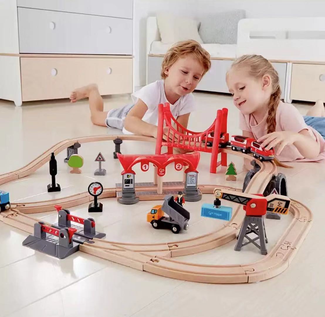 [Officially Authorized] German Hape Train Track Multifunctional Wrap Children&#039;s Wooden Toy