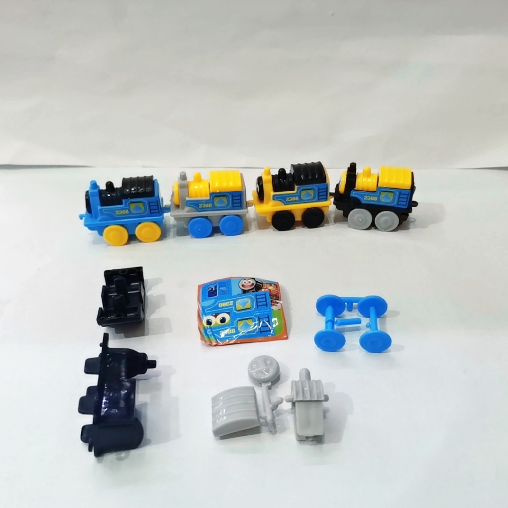 Children's New Four-Color Assembled Small Train Boy's Small Toy Capsule Toy Small Gift Food Capsule Toy Kinder Joy Children's New Four-Color Assembled Small Train Boy's Small Toy Capsule Toy Small Gift Food Capsule Toy Kinder Joy