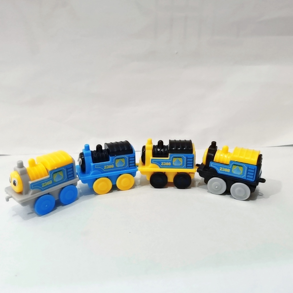 Children's New Four-Color Assembled Small Train Boy's Small Toy Capsule Toy Small Gift Food Capsule Toy Kinder Joy Children's New Four-Color Assembled Small Train Boy's Small Toy Capsule Toy Small Gift Food Capsule Toy Kinder Joy