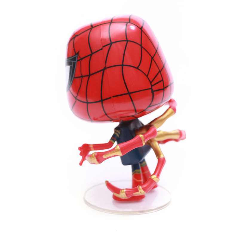 Avengers Q spider-man thanos deadpool wolverine hands out a model toy mix Avengers Q spider-man thanos deadpool wolverine hands out a model toy mix