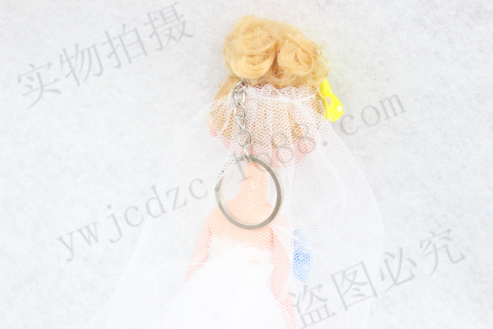 Selling six one children 's day gift toys wholesale Barbie doll key pendant car ornaments dolls Selling six one children 's day gift toys wholesale Barbie doll key pendant car ornaments dolls