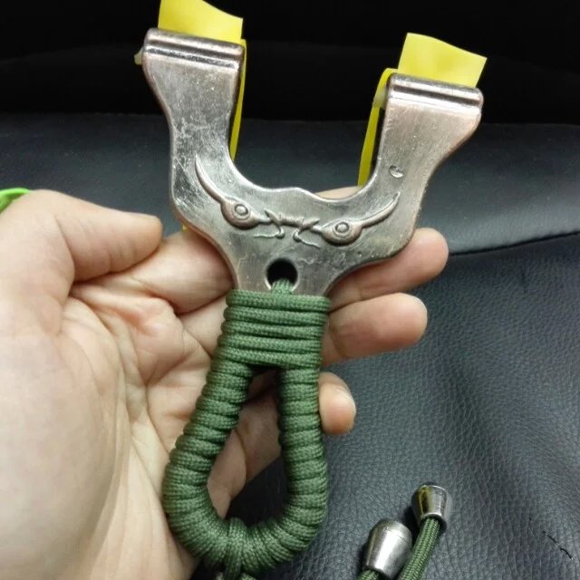 Demon skin slingshot slingshot slingshot flat adult outdoor Yiwu purchase wholesale slingshot