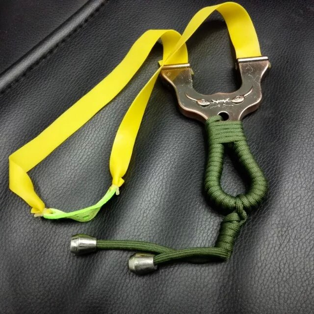 Demon skin slingshot slingshot slingshot flat adult outdoor Yiwu purchase wholesale slingshot