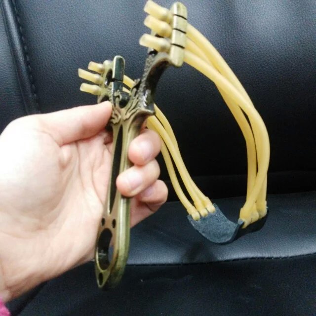The 3 Yiwu purchase card slingshot slingshot slingshot slingshot slingshot monopoly wholesale wholesale pearl