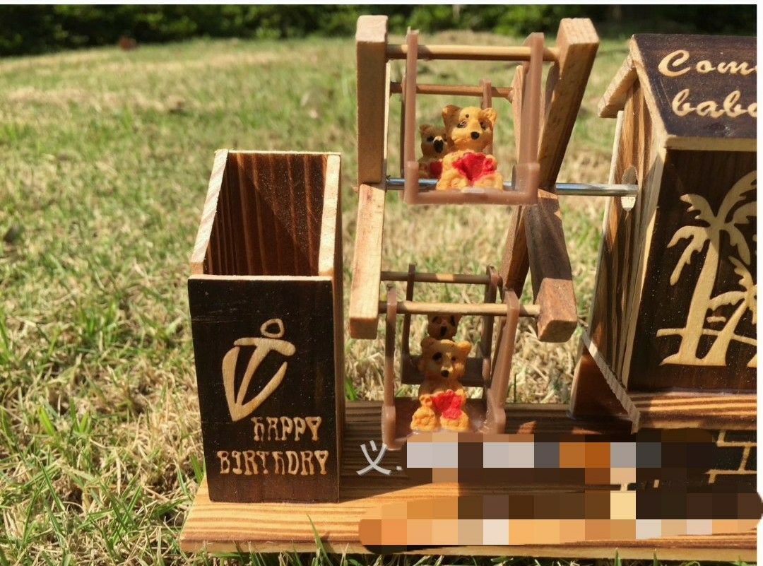 Manufacturers wholesale wooden black music windmill children&#039;s toys wooden home furnishing pieces of rural music box