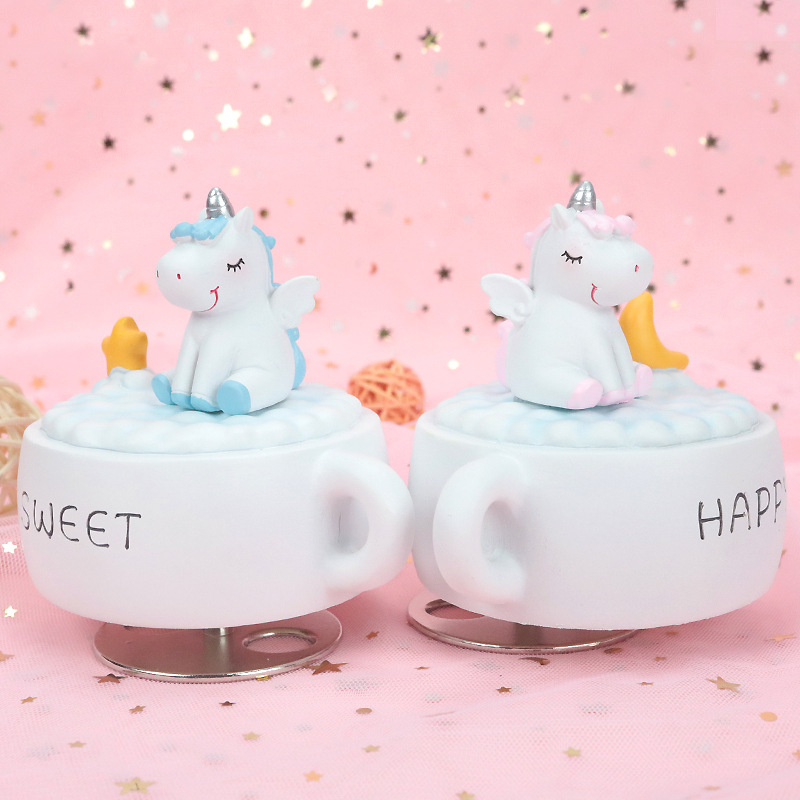 Creative Gift Unicorn Resin Music Box Rotating Girl Heart Decoration Blood Student Music Box Birthday Gift Creative Gift Unicorn Resin Music Box Rotating Girl Heart Decoration Blood Student Music Box Birthday Gift