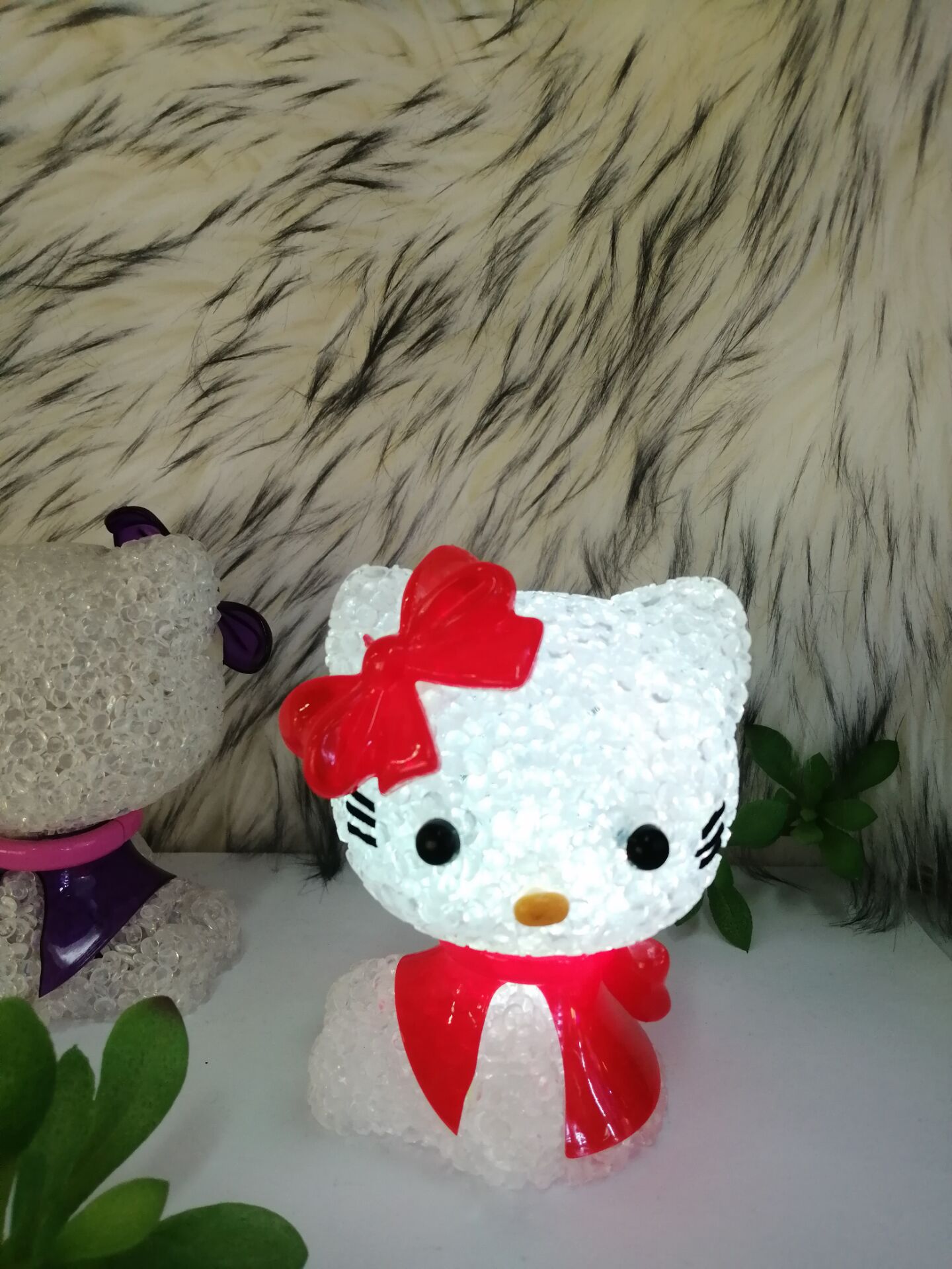 KT cat cartoon animal colorful crystal grain lamp LED rice grain lamp gift pendant creative gift