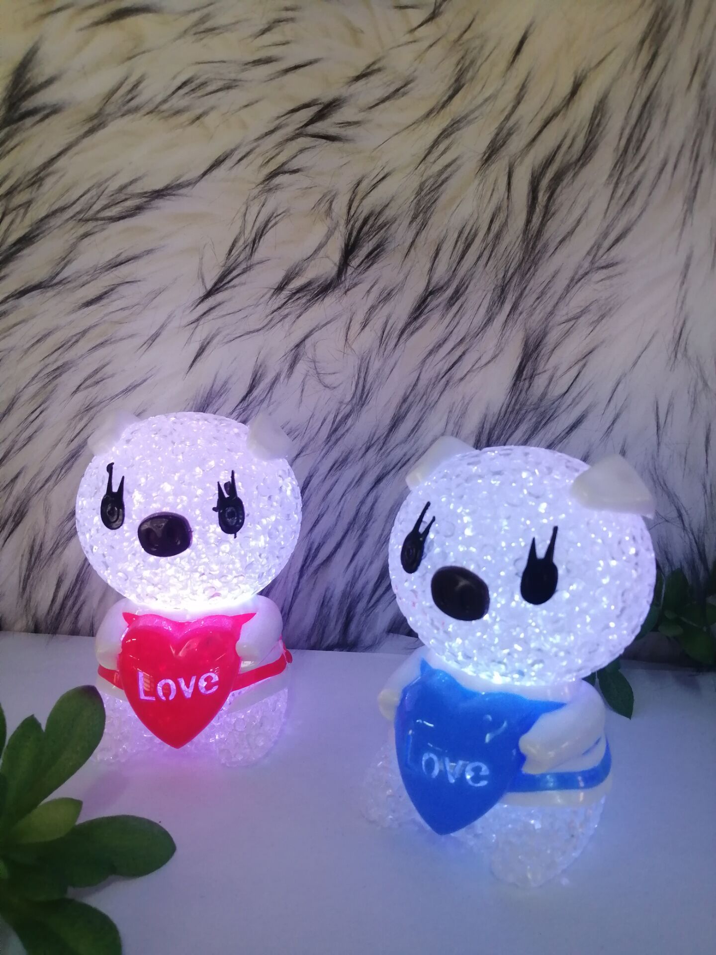 Caring pig cartoon animal colorful crystal grain lamp LED rice grain lamp gift pendant creative gift