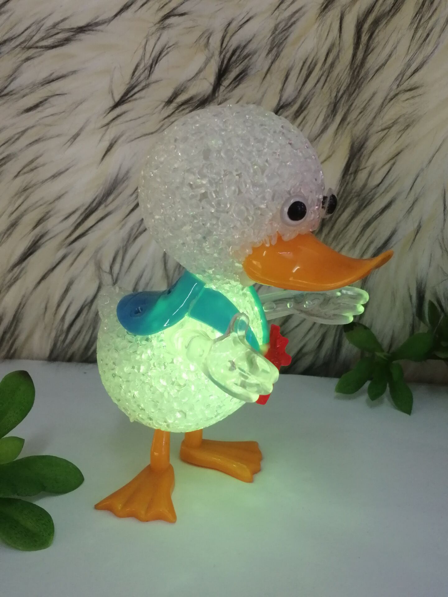 Cap duck cartoon animal colorful crystal grain lamp LED rice grain lamp gift pendant creative gift Cap duck cartoon animal colorful crystal grain lamp LED rice grain lamp gift pendant creative gift