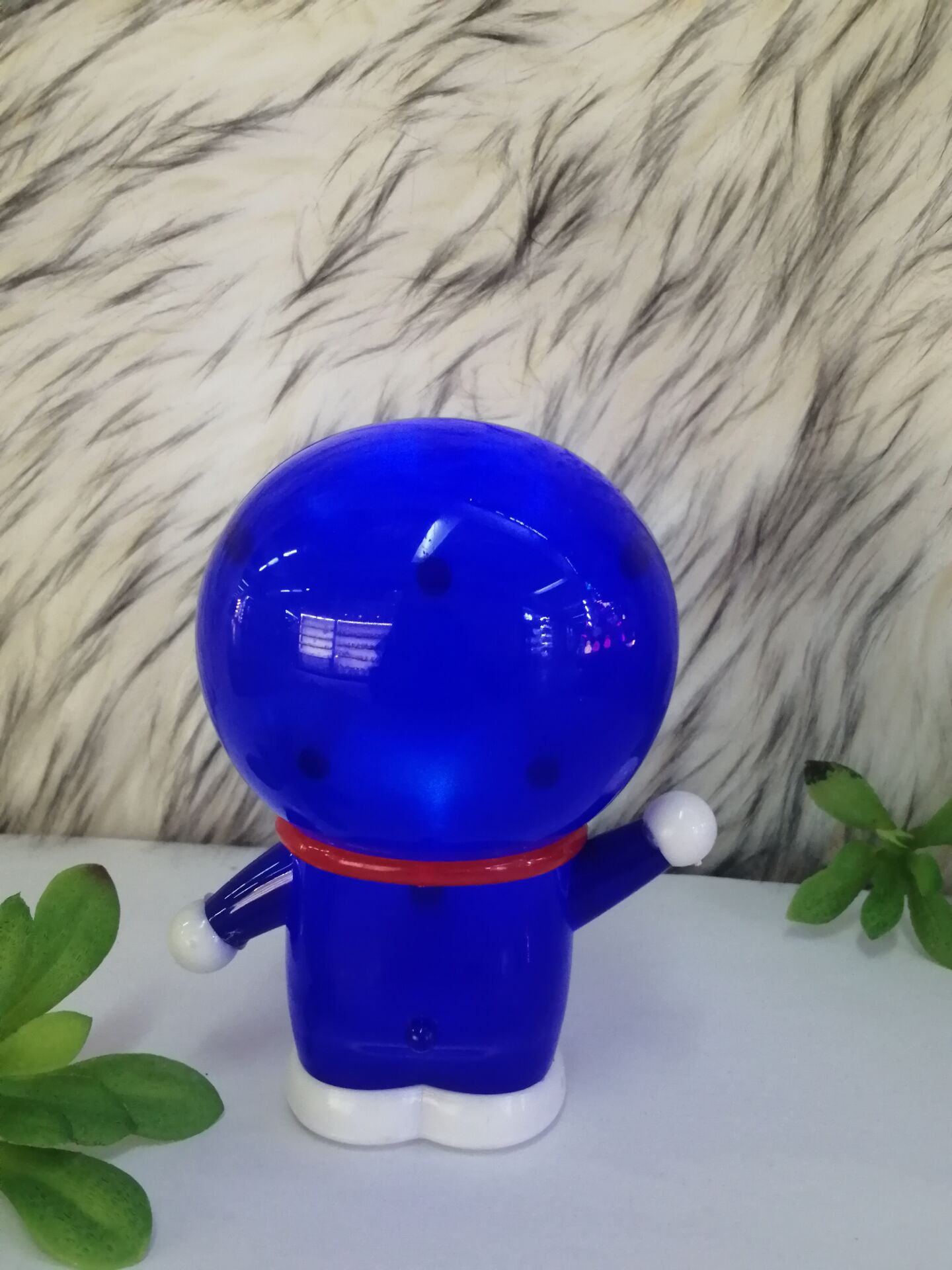 Doraemon jingle cartoon animal colorful crystal lamp LED rice lamp gift pendant creative gifts Doraemon jingle cartoon animal colorful crystal lamp LED rice lamp gift pendant creative gifts