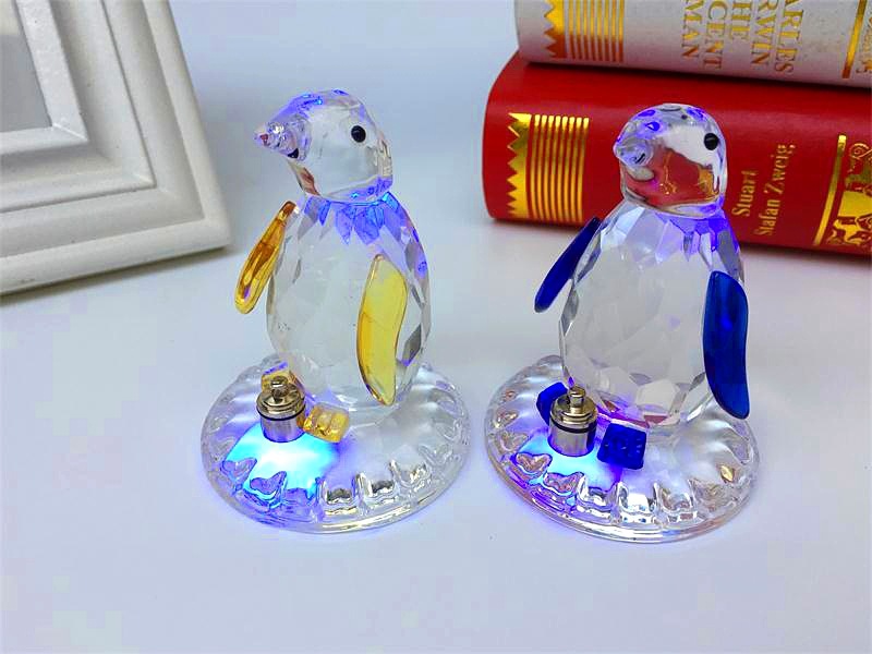 Crystal Penguin Colorful Light Luminous Small Animal Craft Gift Students' Birthday Present Small Product Promotion Customization Crystal Penguin Colorful Light Luminous Small Animal Craft Gift Students' Birthday Present Small Product Promotion Customization