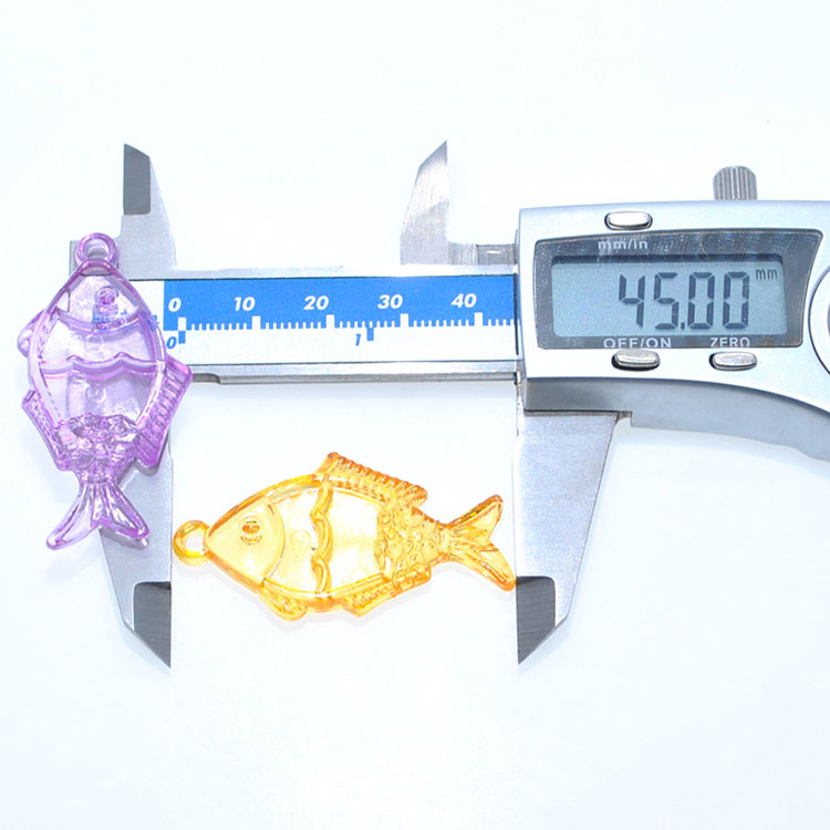 The Children transparent acrylic beads animal imitation crystal fish pendant boys and girls DIY beads for every family to toys