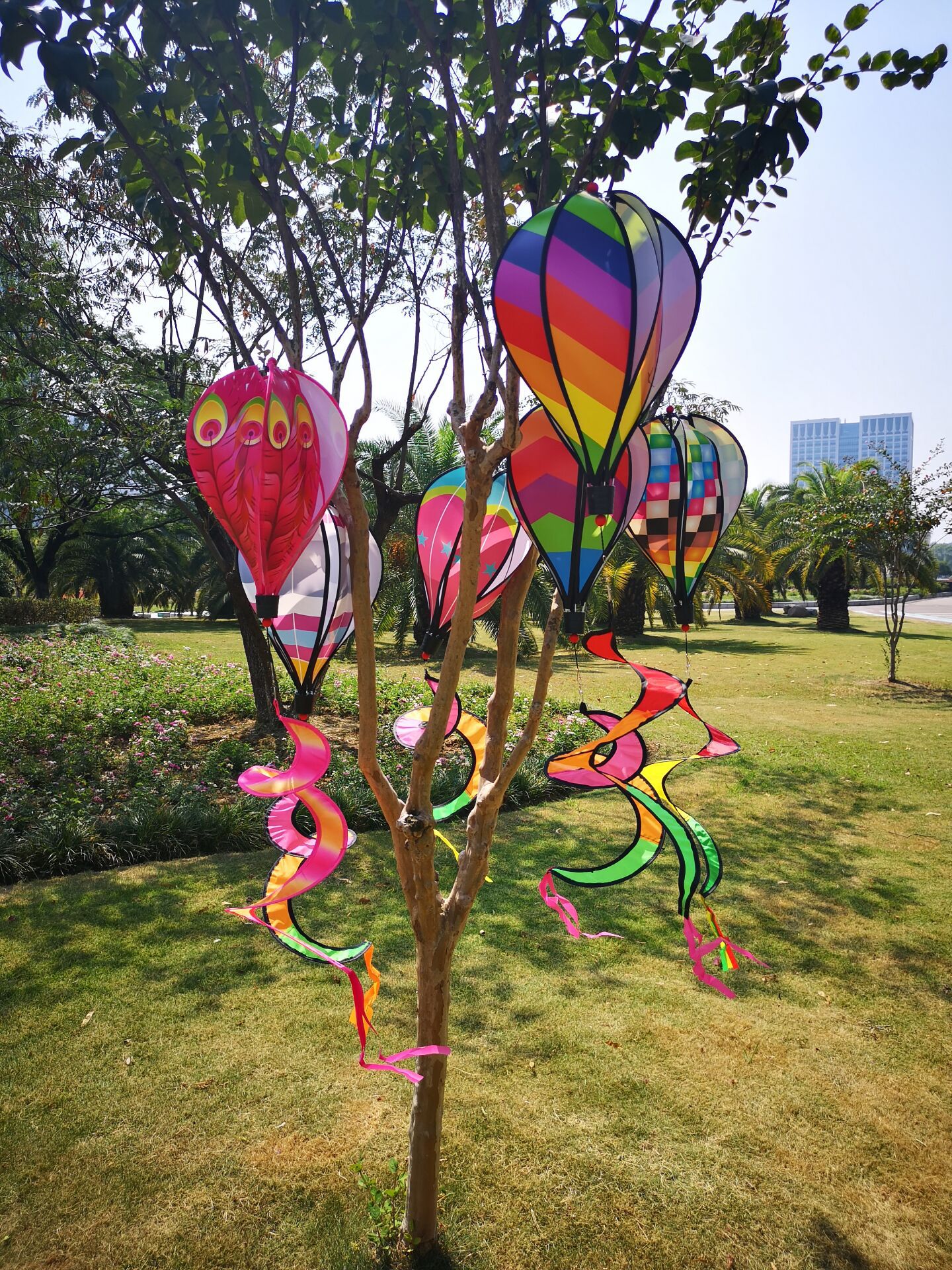 Outdoor Hot Air Balloon Ornament Hot Air Balloon Rainbow Windmill Colorful Building Garden Decoration Hot Air Balloon Rainbow