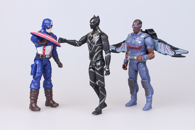 Captain America 3 Civil War 10 Avengers Iron Man Spider-Man Falcon Hand Office Movable Toy Decoration