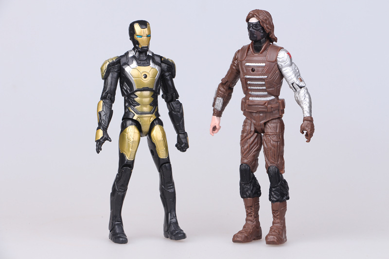 Captain America 3 Civil War 10 Avengers Iron Man Spider-Man Falcon Hand Office Movable Toy Decoration Captain America 3 Civil War 10 Avengers Iron Man Spider-Man Falcon Hand Office Movable Toy Decoration
