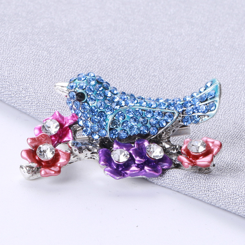 Factory Wholesale Europe and America Creative Animal Corsage Bird over Crystal Brooch Cross-Border Foreign Trade Clothing Accessories Pin
