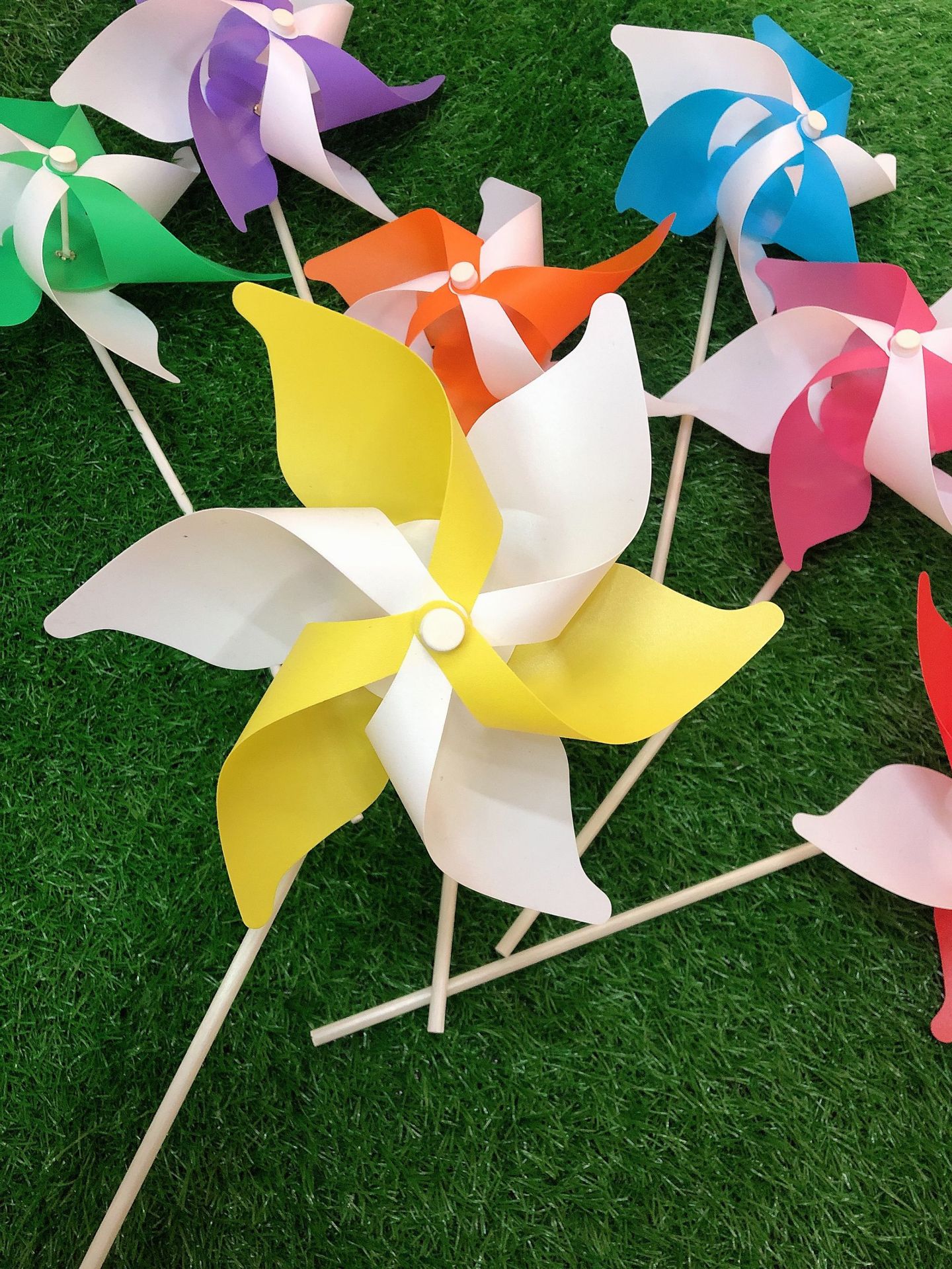 21cm Two-Color Hexagonal Customized Advertising Decoration Outdoor Scenic Spot Wedding Kindergarten Children Windmill 21cm Two-Color Hexagonal Customized Advertising Decoration Outdoor Scenic Spot Wedding Kindergarten Children Windmill