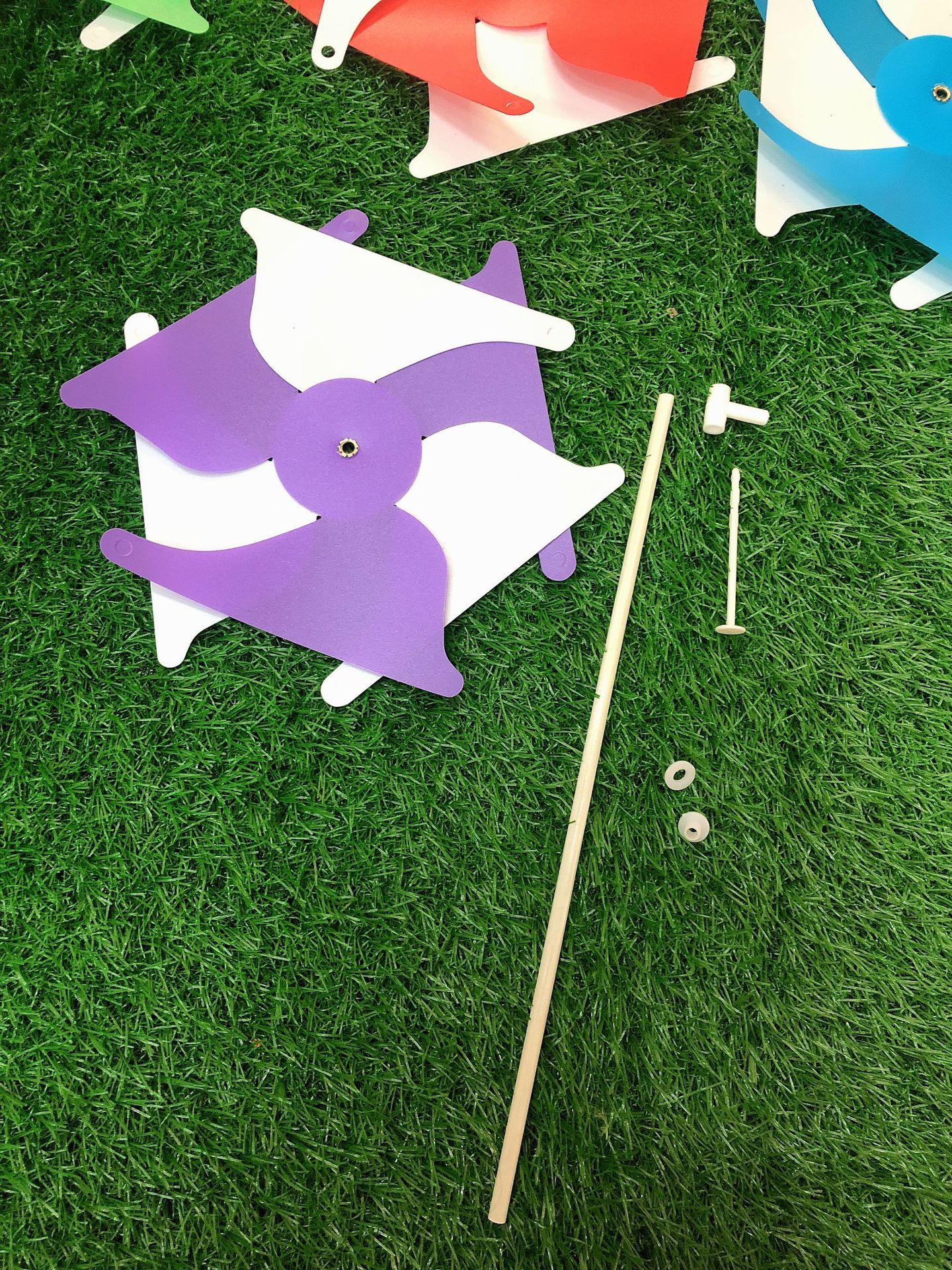21cm Two-Color Hexagonal Customized Advertising Decoration Outdoor Scenic Spot Wedding Kindergarten Children Windmill 21cm Two-Color Hexagonal Customized Advertising Decoration Outdoor Scenic Spot Wedding Kindergarten Children Windmill