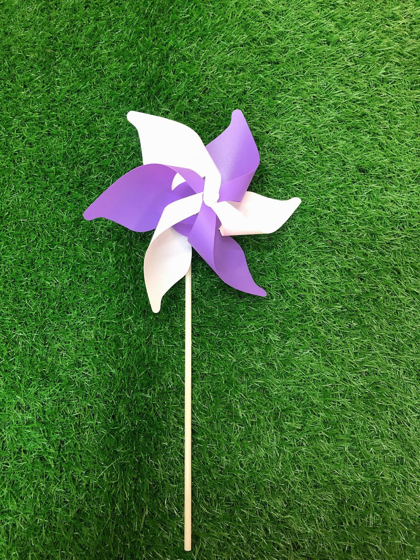 21cm Two-Color Hexagonal Customized Advertising Decoration Outdoor Scenic Spot Wedding Kindergarten Children Windmill 21cm Two-Color Hexagonal Customized Advertising Decoration Outdoor Scenic Spot Wedding Kindergarten Children Windmill