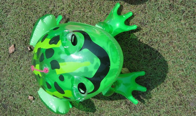 The Children &#039;s inflatable toys with towns and strings inflatable frogs are sold by large manufacturers