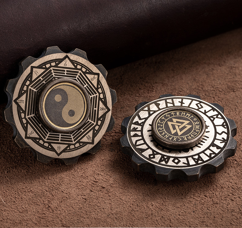 Viking Pirate Fingertip Gyro Pure Copper Assembled Rotating Finger Toy Adult EDC Relieving Spinning Top Gossip Toy