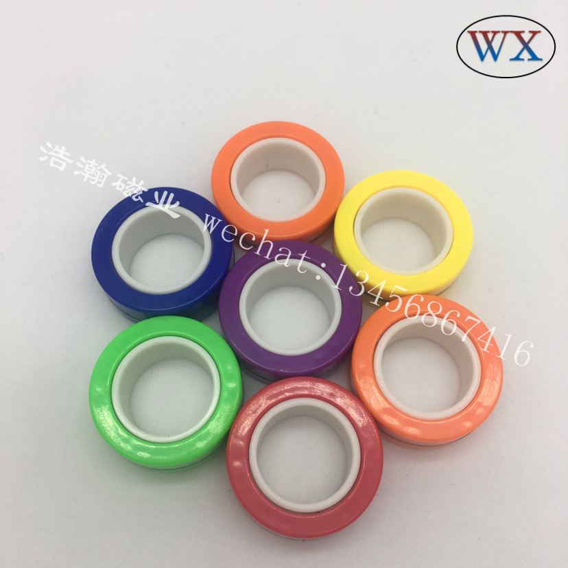Douyin hot selling finger cool Fancy magnetic bracelet Ring decompress Toy puzzle New Upgrade fingertip gyro