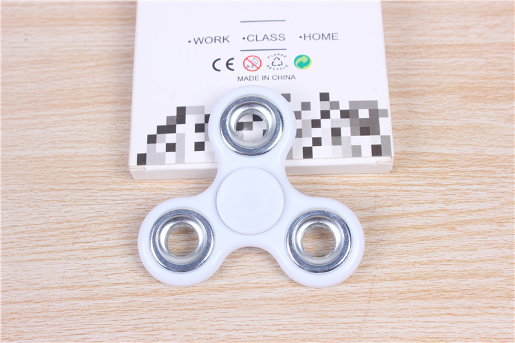 Fingertip Gyro Three-Leaf Gyro Finger Toy Pressure-Reducing Creative Toy Color Hand Spinner Wholesale