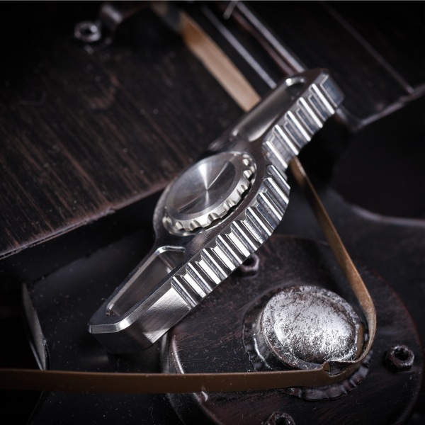Spot Metal Mechforce Texas Saw Shape Titanium Alloy Adult Fingertip Gyro for Decompression Finger Toy Spot Metal Mechforce Texas Saw Shape Titanium Alloy Adult Fingertip Gyro for Decompression Finger Toy