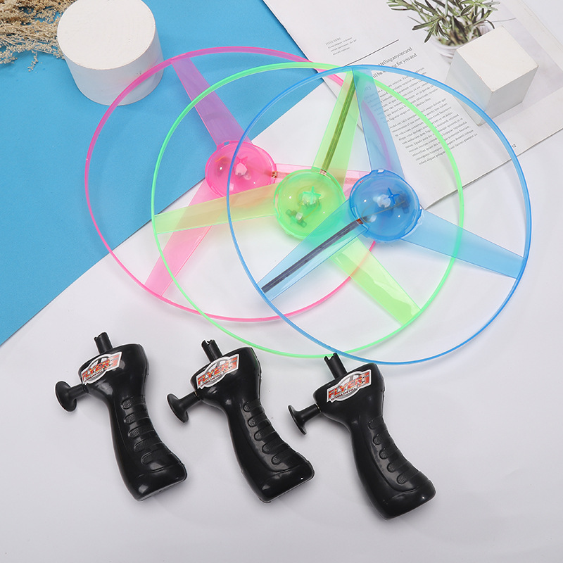 2021 New Stall Hot Sale Luminous Sky Dancers Large Flash Cable UFO Luminous Toys Wholesale